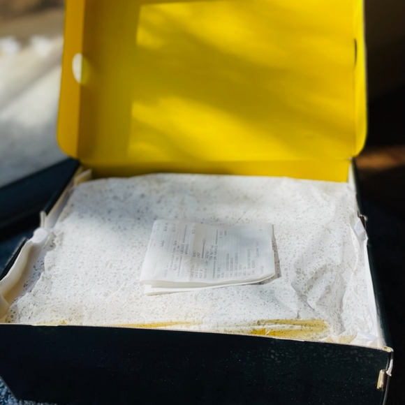 Air Jordan Retro 4 size 9.5 - Picture 3 of 3